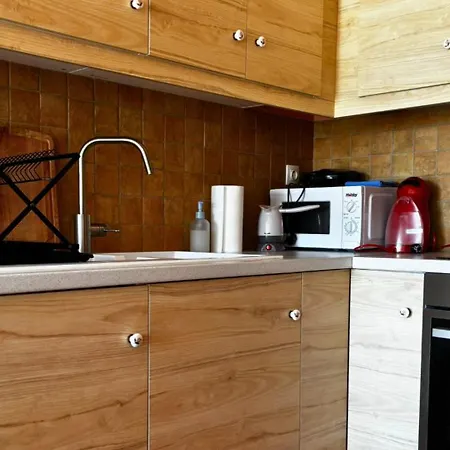 דירה Palatino Seaside Retreat,